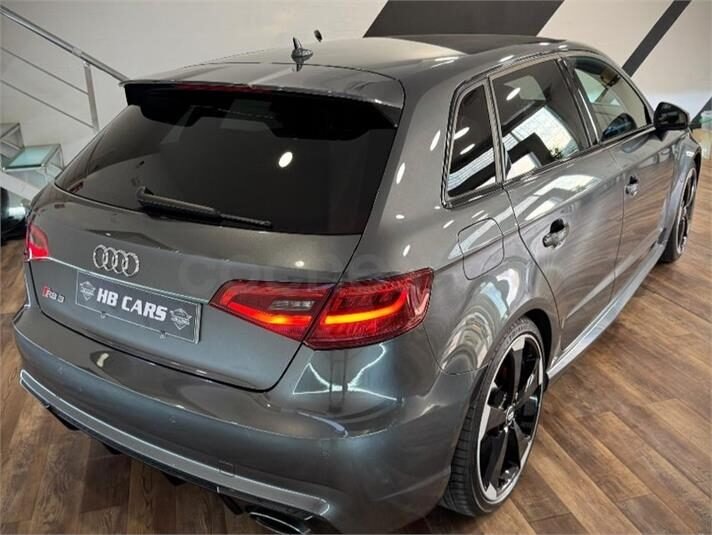 AUDI RS3 2.5 TFSI S tronic quattro Sportback